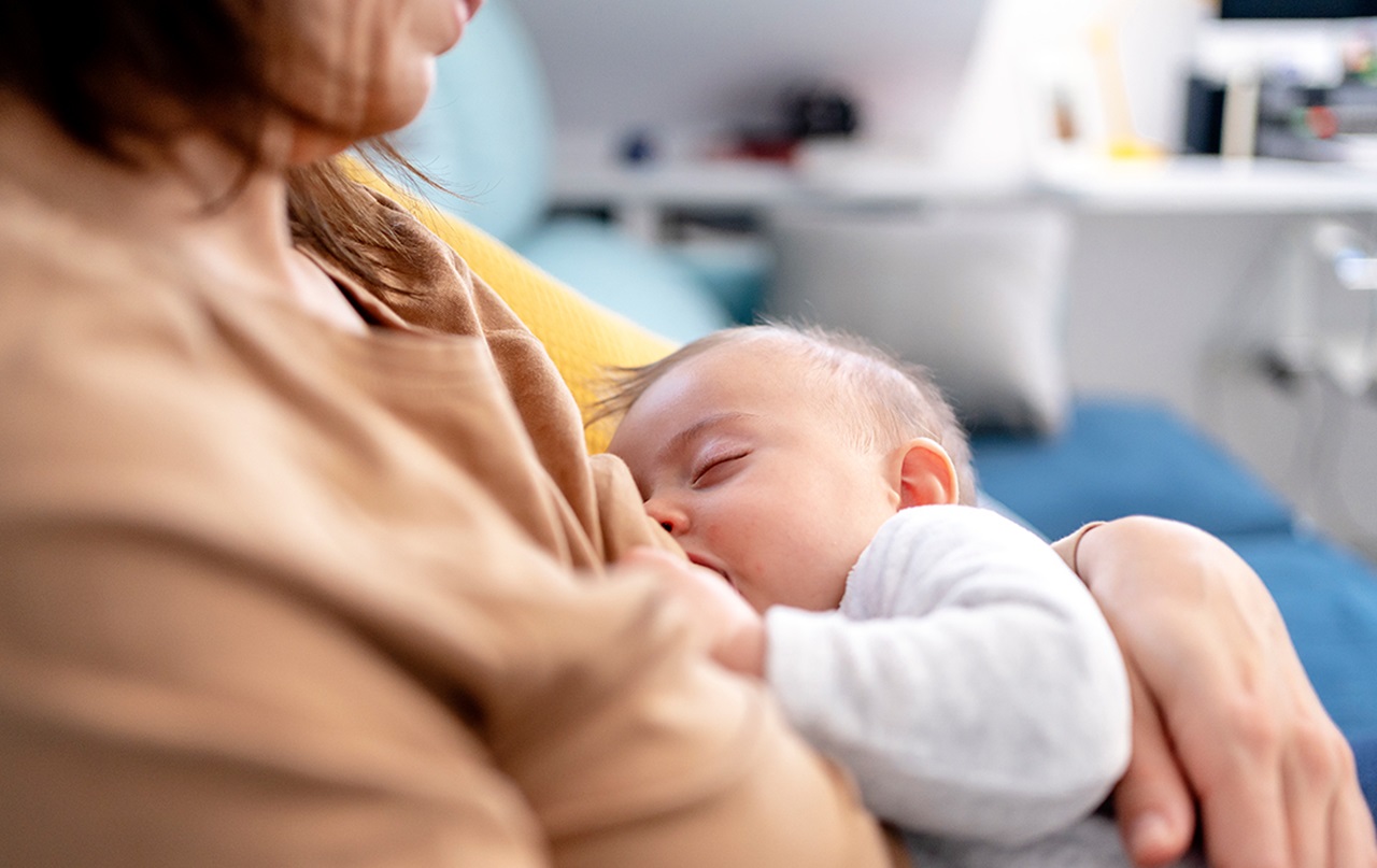 The Benefits Of Comfort Nursing And Why It Won't Spoil Your Baby