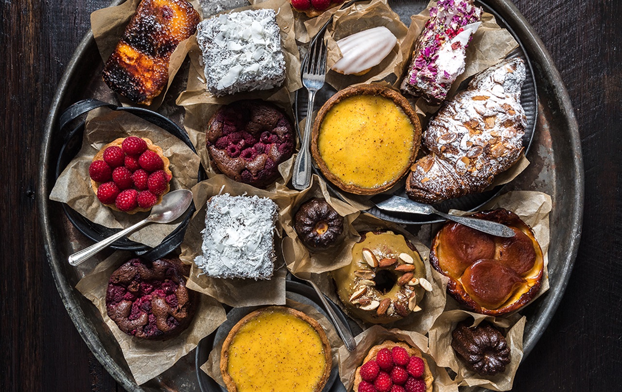 Mouthhealthy pastry tray